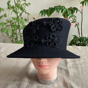 Chic Black Wool Women's Hat with Black Knot Decorative Accents